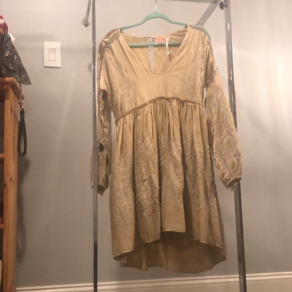 Free people dress.  Size 4.  Cream color with silver details. - Picture 3 of 15